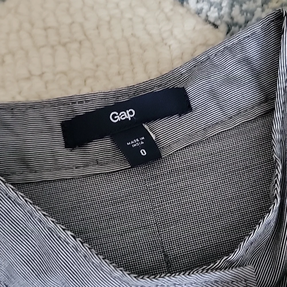 Gap Sleeveles Shirt  Dress - Picture 6 of 9